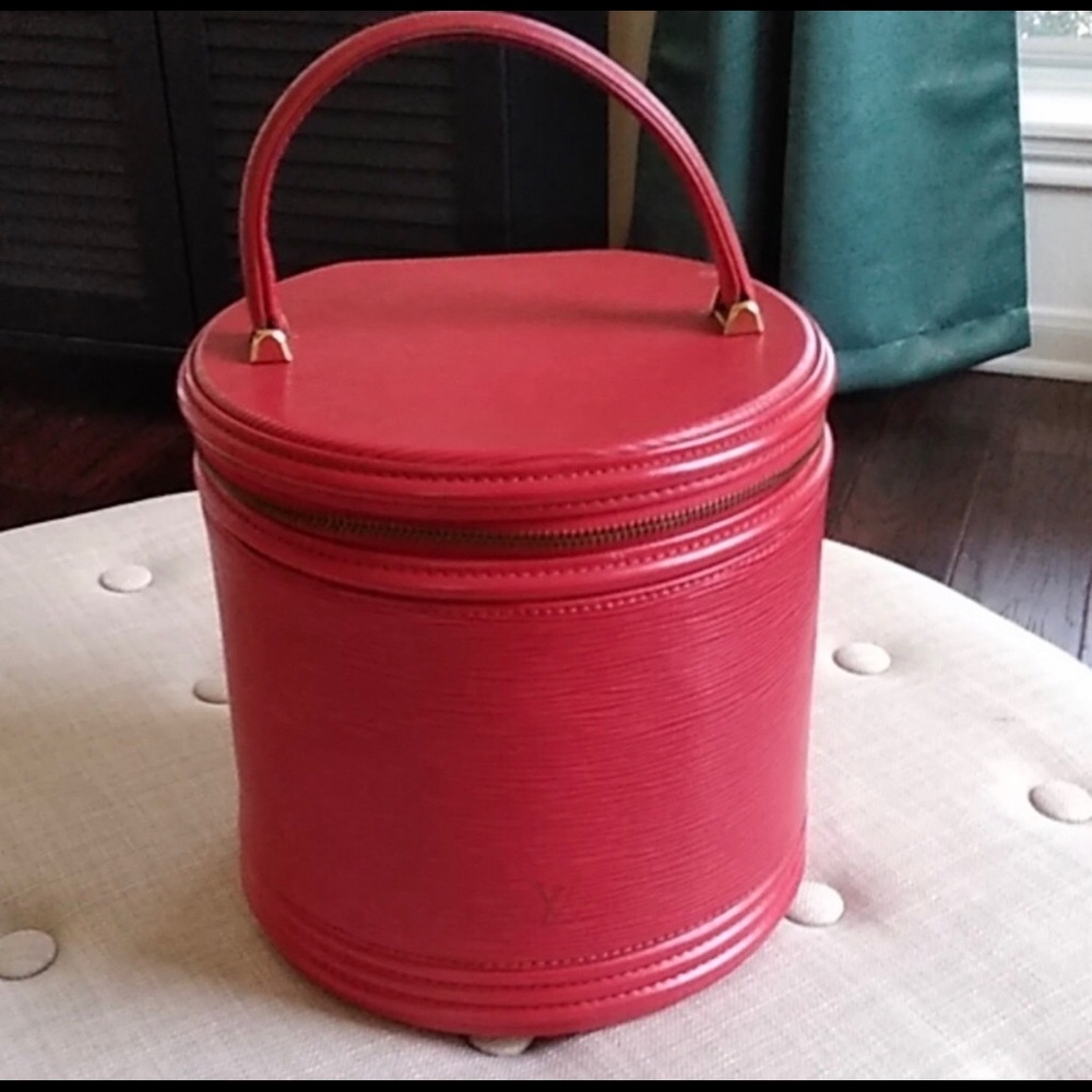 Louis Vuitton Cannes Vintage Red Epi Leather ♥️